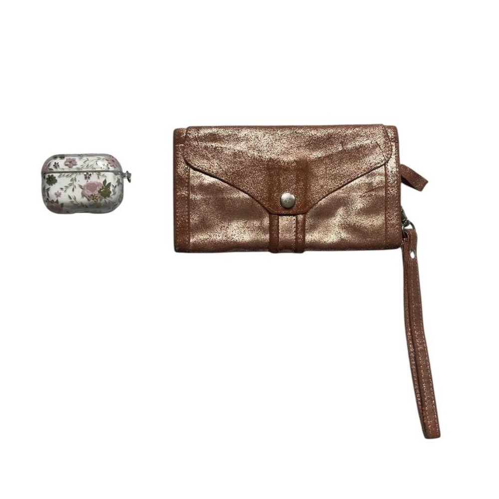 Rose Gold Leather Indie Spirit Wristlet Wallet Snap Closure Zippered‎ Pockets